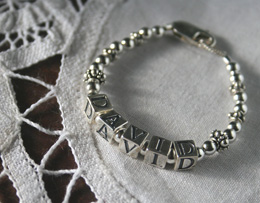 boy or girl unisex baby name bracelet